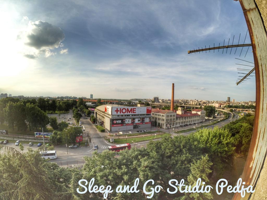 Ferienwohnung Sleep And Go Pedja Belgrad Exterior foto